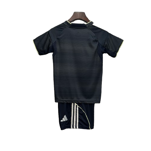 Kit Infantil Real Madrid Away 25/26