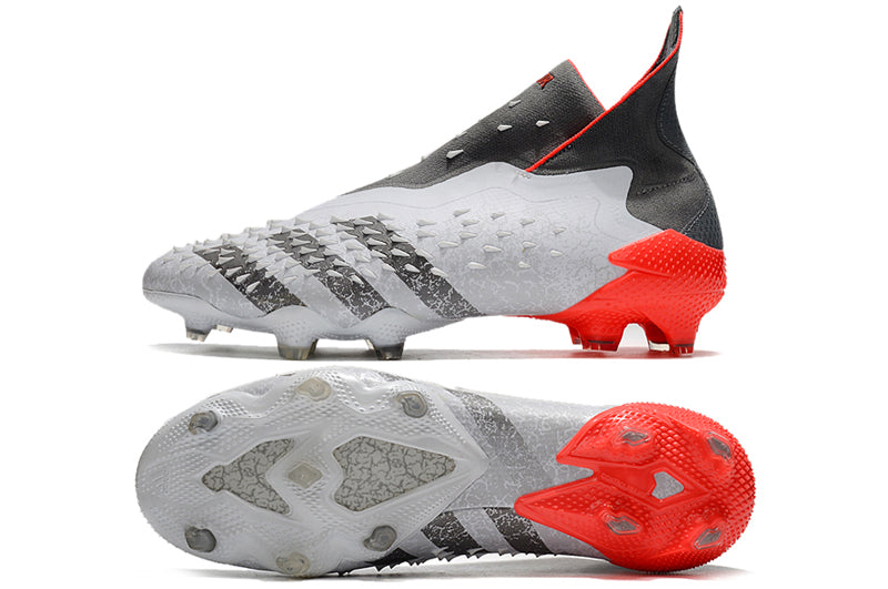 Chuteira Adidas Predator Freak+ Campo