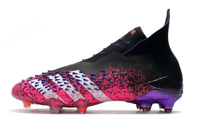 Chuteira Adidas Predator Freak+ Campo