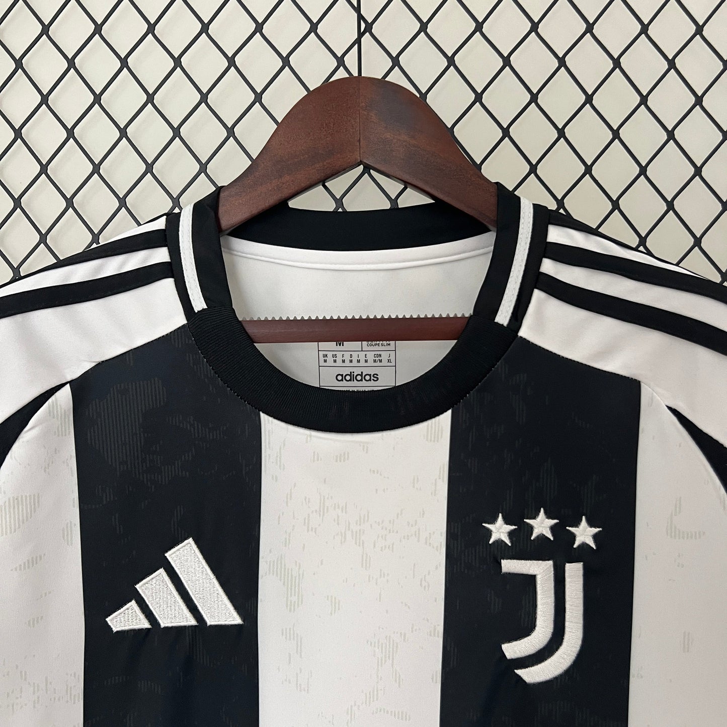 Camisa Juventus Home 24/25 - Torcedor Masculina Lançamento