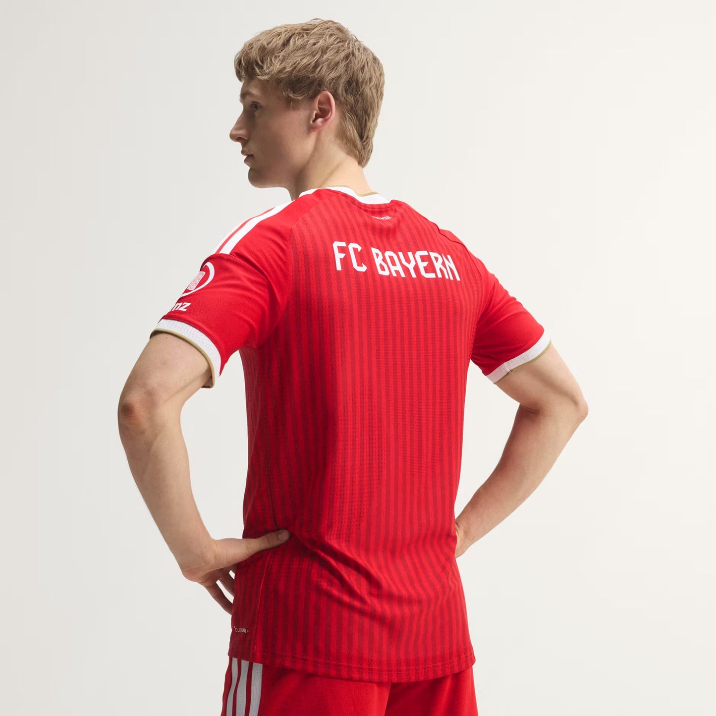 Camisa Bayern Munique Home 26/27 Jogador Foto 2