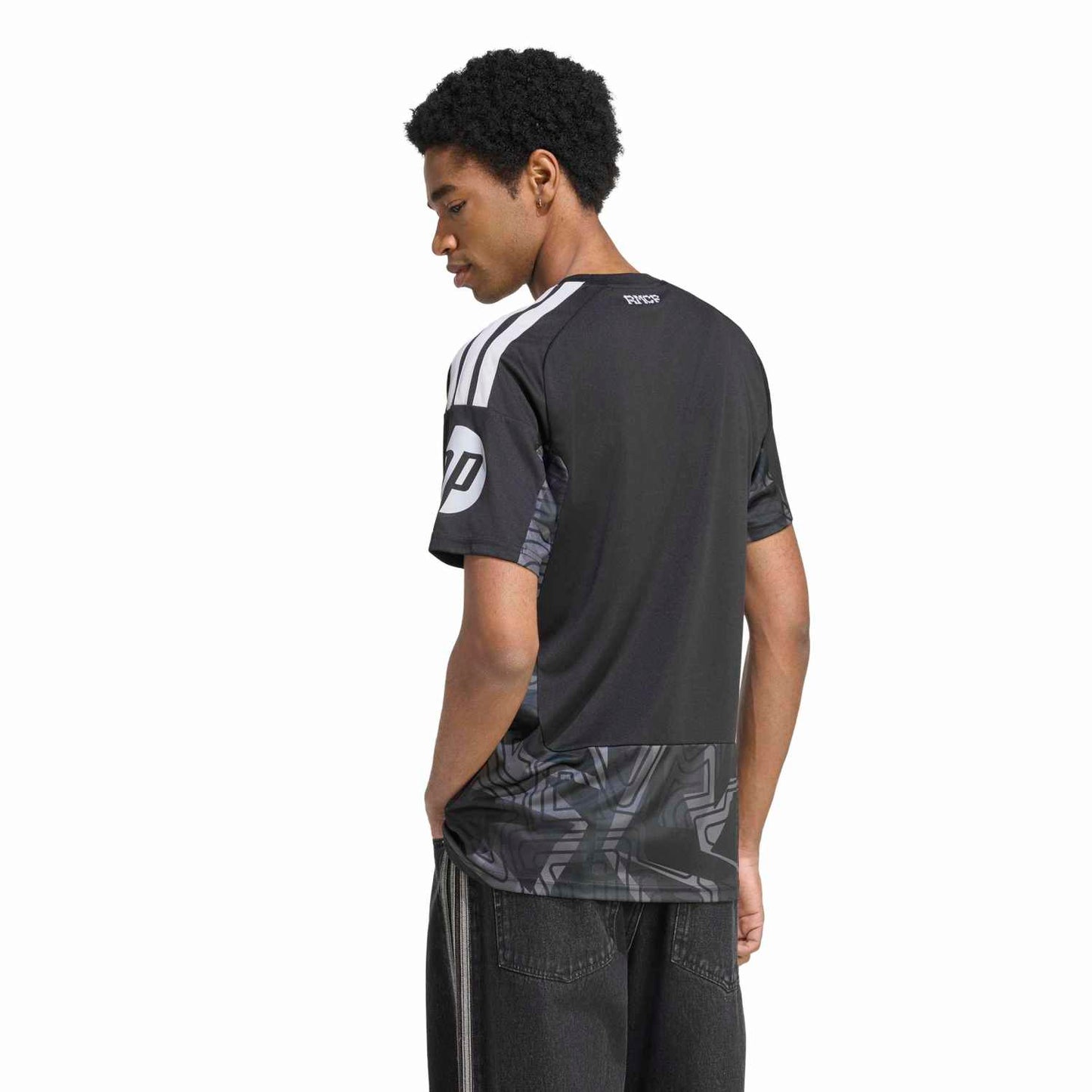 Camisa Real Madrid Goleiro Preto 26/27 - Torcedor Masculina