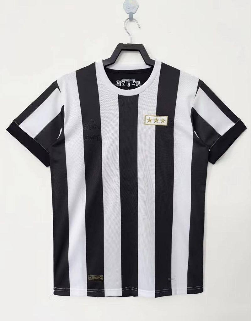 Camisa Juventus Edição Especial 2017 - Versão Retro 120th