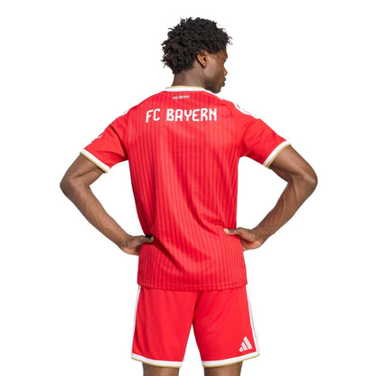 Camisa Bayern Munique Home 26/27 Costas Modelo