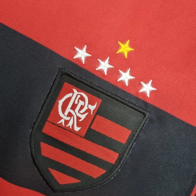 Camisa Retrô Flamengo I 2001/02 Masculina Torcedor Vermelha e Preta