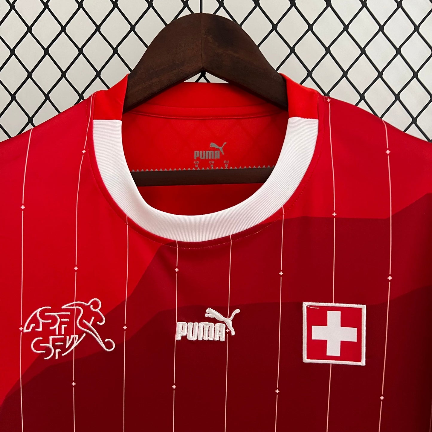Camisa Suiça Home 24/25 - Torcedor Masculina Lançamento