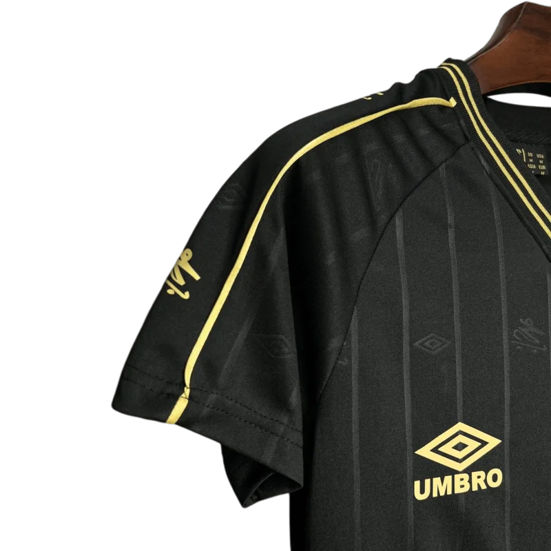 Camisa Santos Charlie Brown Jr 24/25 - Umbro Versão Feminina