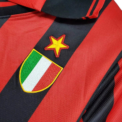 Camisa Milan 1996/97 Vermelha e Preta Lotto Retrô
