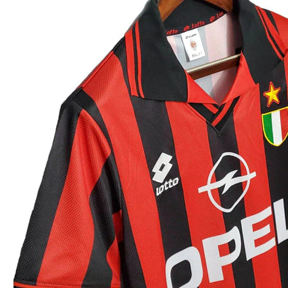 Camisa Milan 1996/97 Vermelha e Preta Lotto Retrô