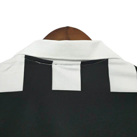 Camisa Juventus Retrô 2011/2012 Preta e Branca