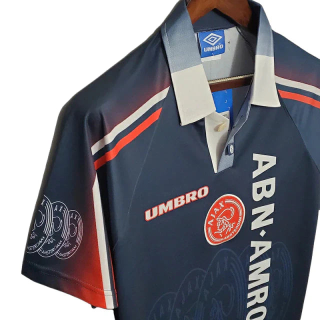 Umbro - Branca e Vermelha 1995/1996 Retrô Ajax Camisa 30 MIJA シャツ Umbro AJAX – Sports DA ウェア